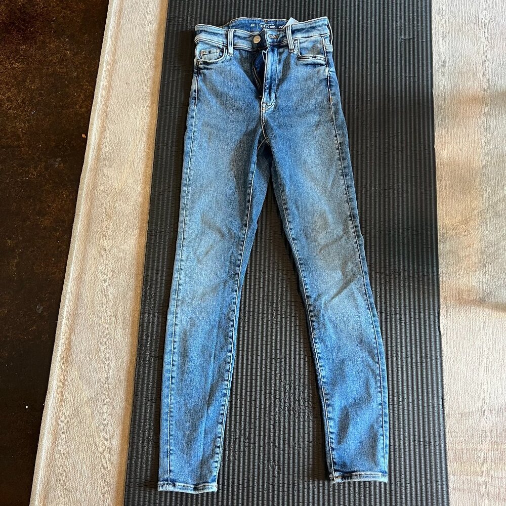 H&M high waist skinnies